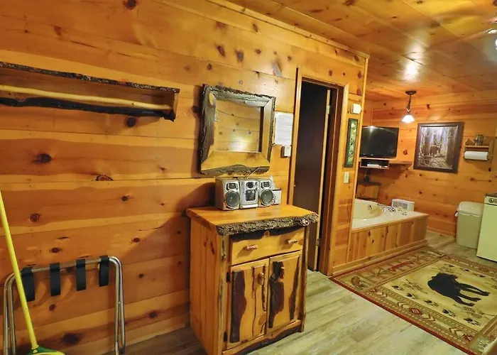 Alpine Mountain Sweetheart Cabin Jacuzzi #8